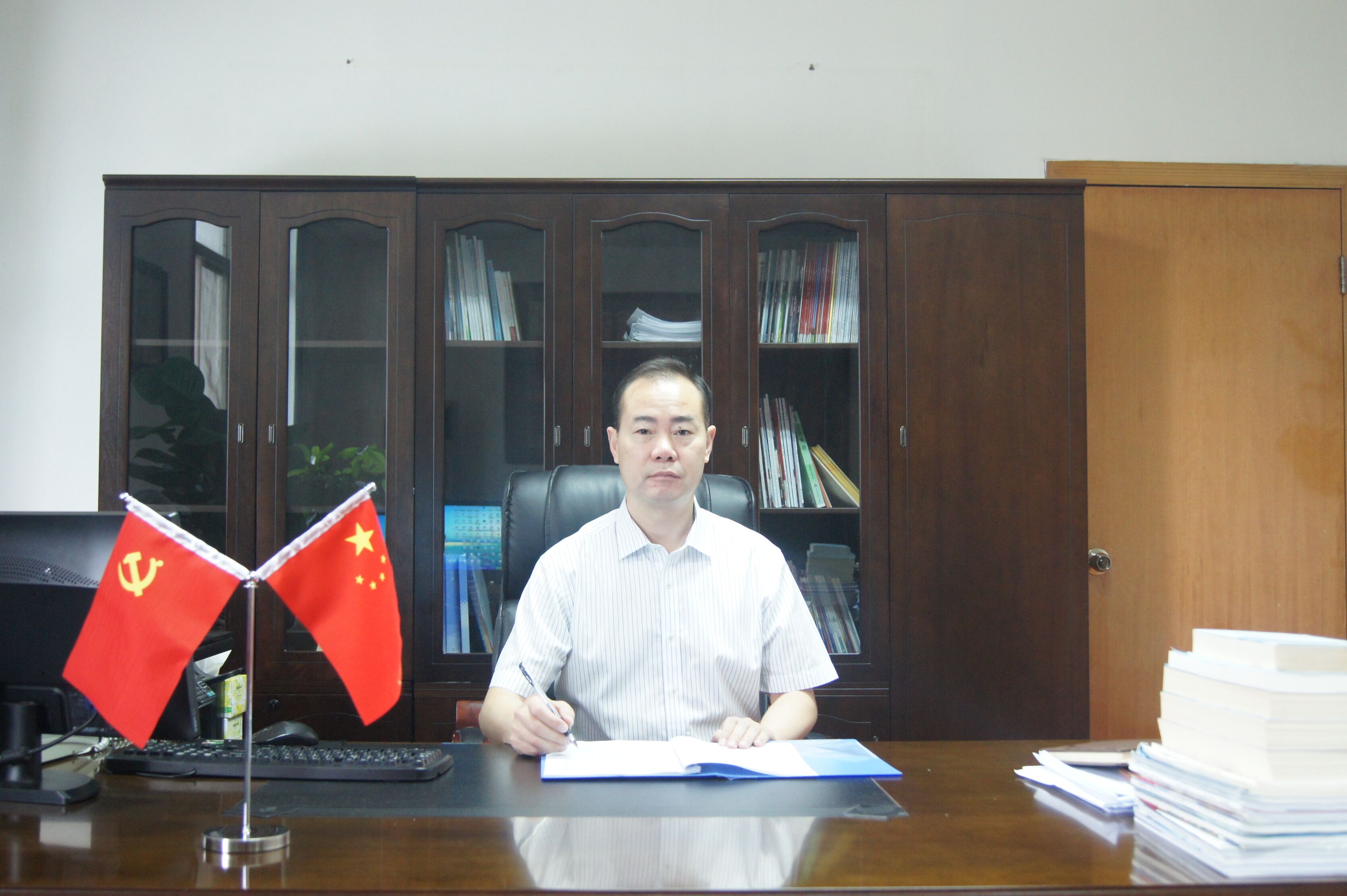 黨委副書記總經(jīng)理李如順